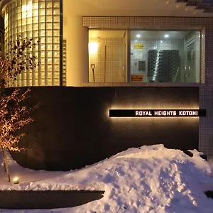 アパート Royalheights Kotoni 広々30平米 最大4名ルーム B